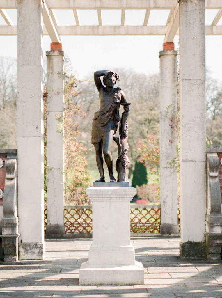 the statue in the geneva park