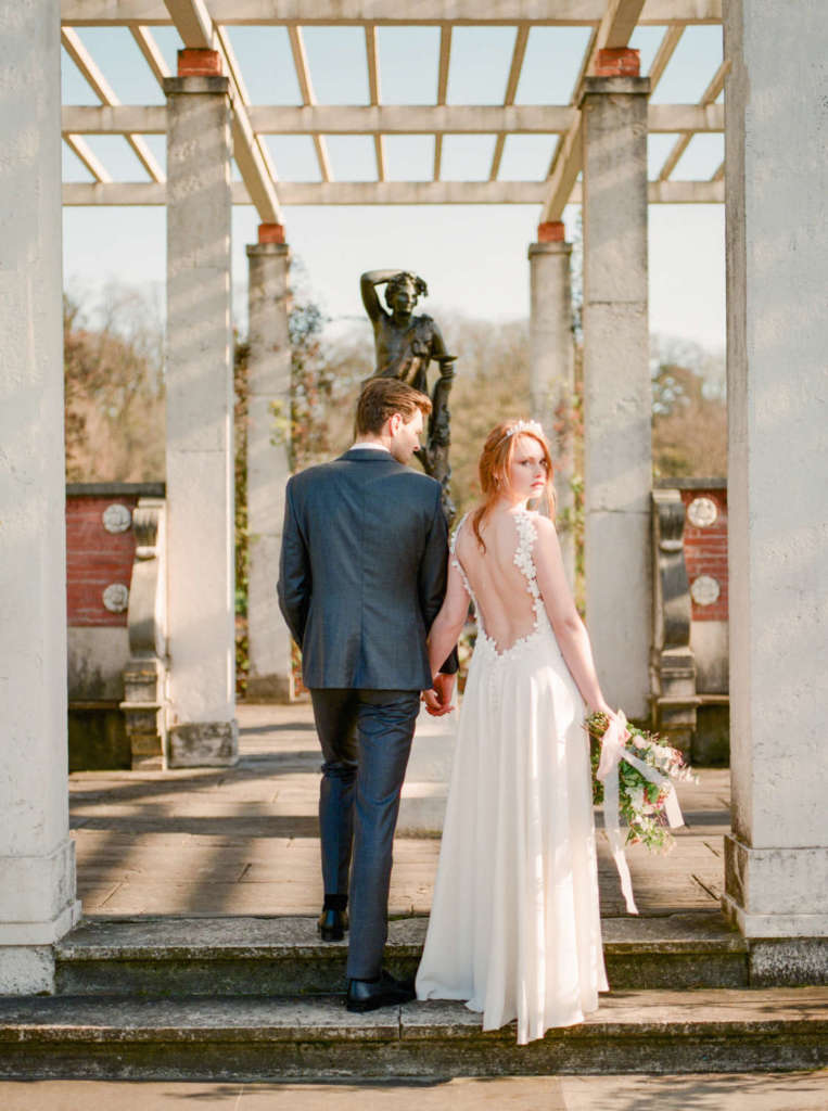 bride and groom in geneva park