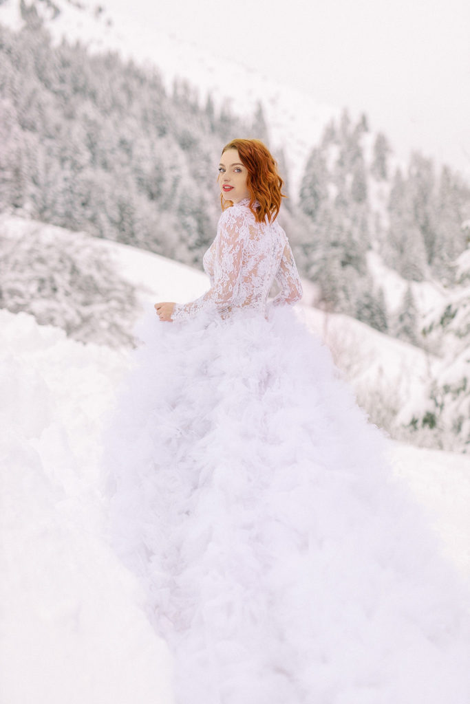 Snow bride, winter wedding, winter wedding dress