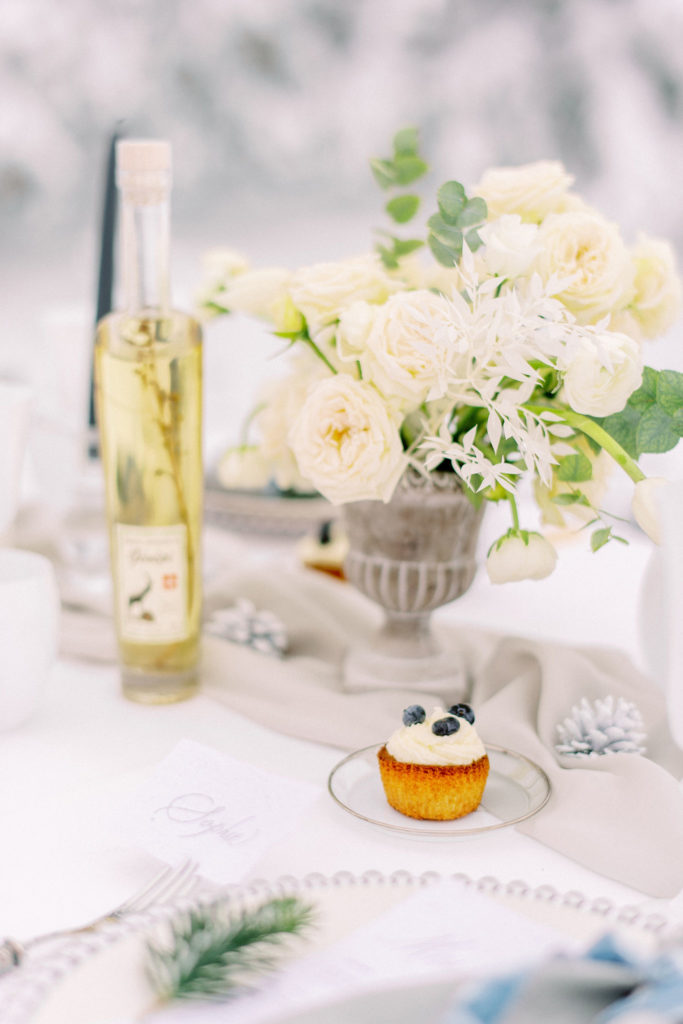 centerpiece for winter wedding