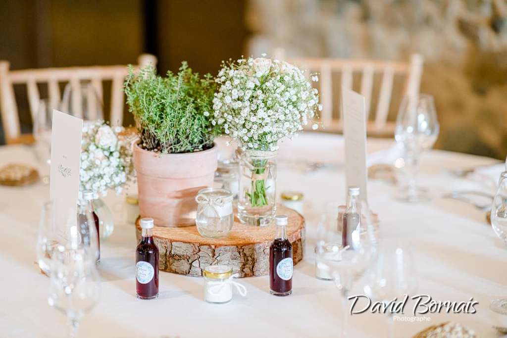 wedding table Burgundy